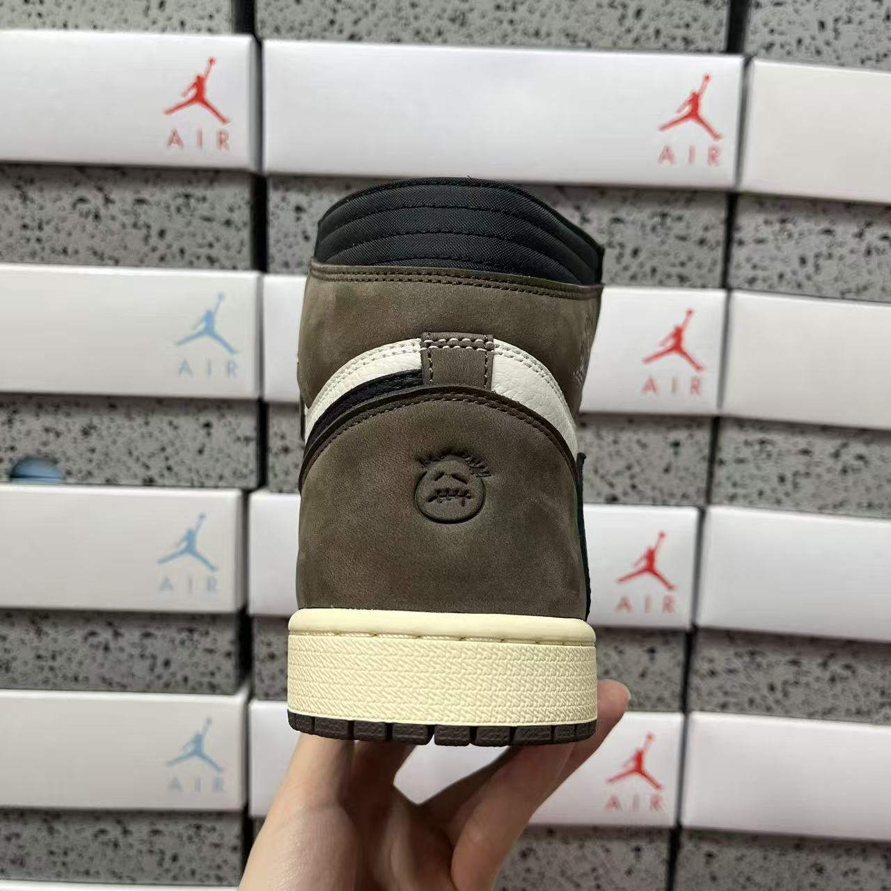 PK Batch-Air Jordan 1 × Travis Scott High “Mocha”