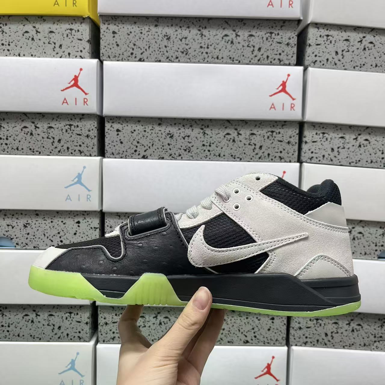 PK Batch-Travis Scott × Chase B × Jordan Jumpman Jack