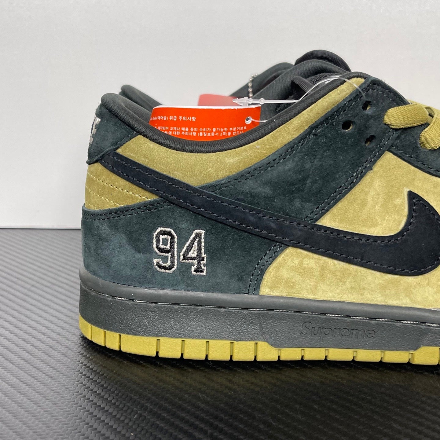 M Batch-Nike Dunk SB × Supreme