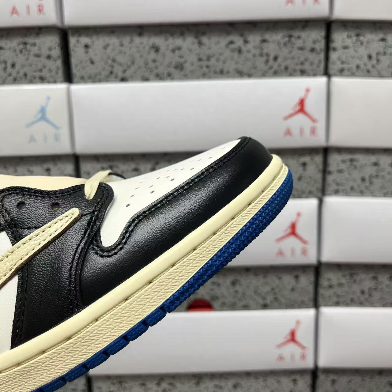 PK Batch-Air Jordan 1 × Travis Scott “ Fragments”