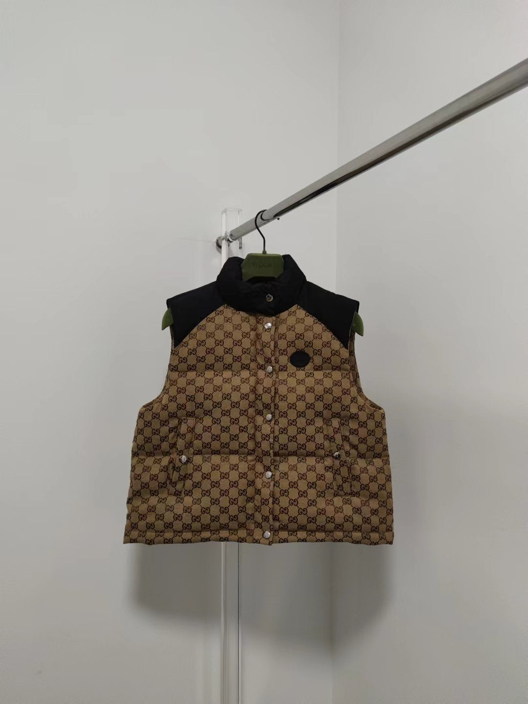 Gucci Coats & Jackets NO.2