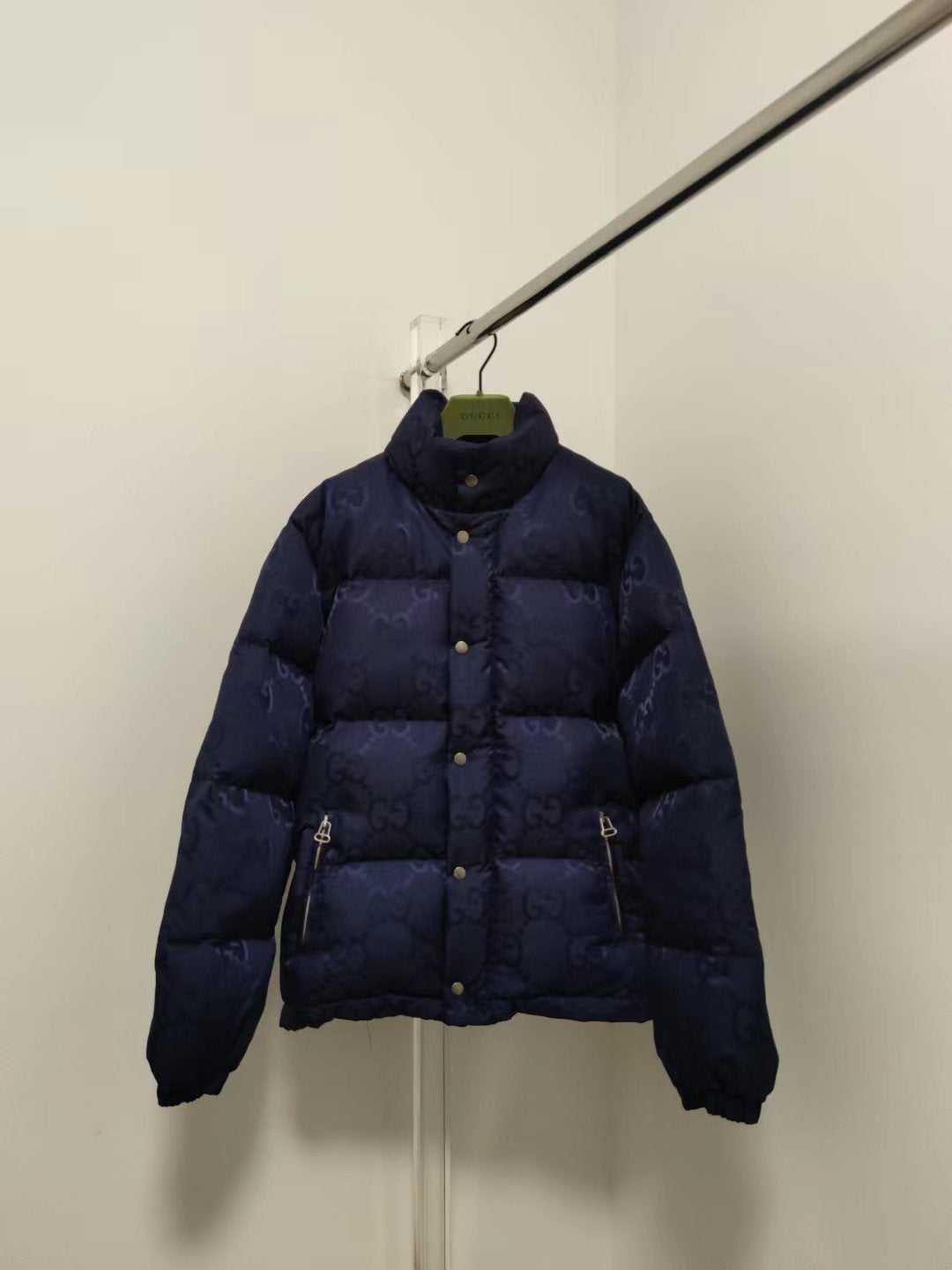 Gucci Coats & Jackets NO.2