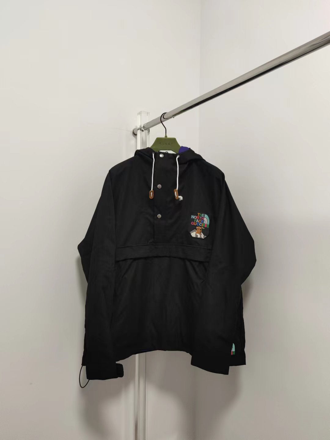 Gucci Coats & Jackets NO.2