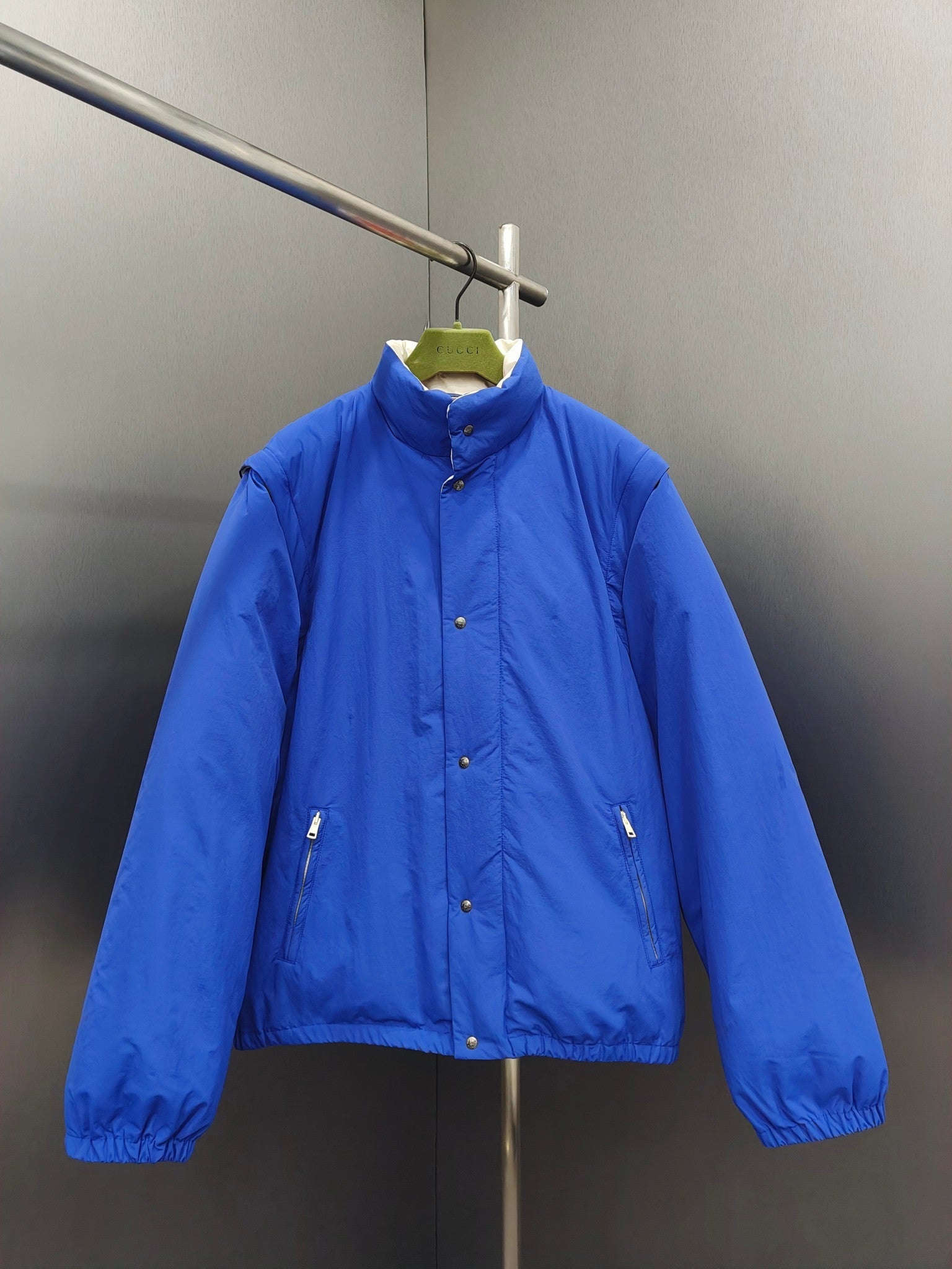 Gucci Coats & Jackets NO.2