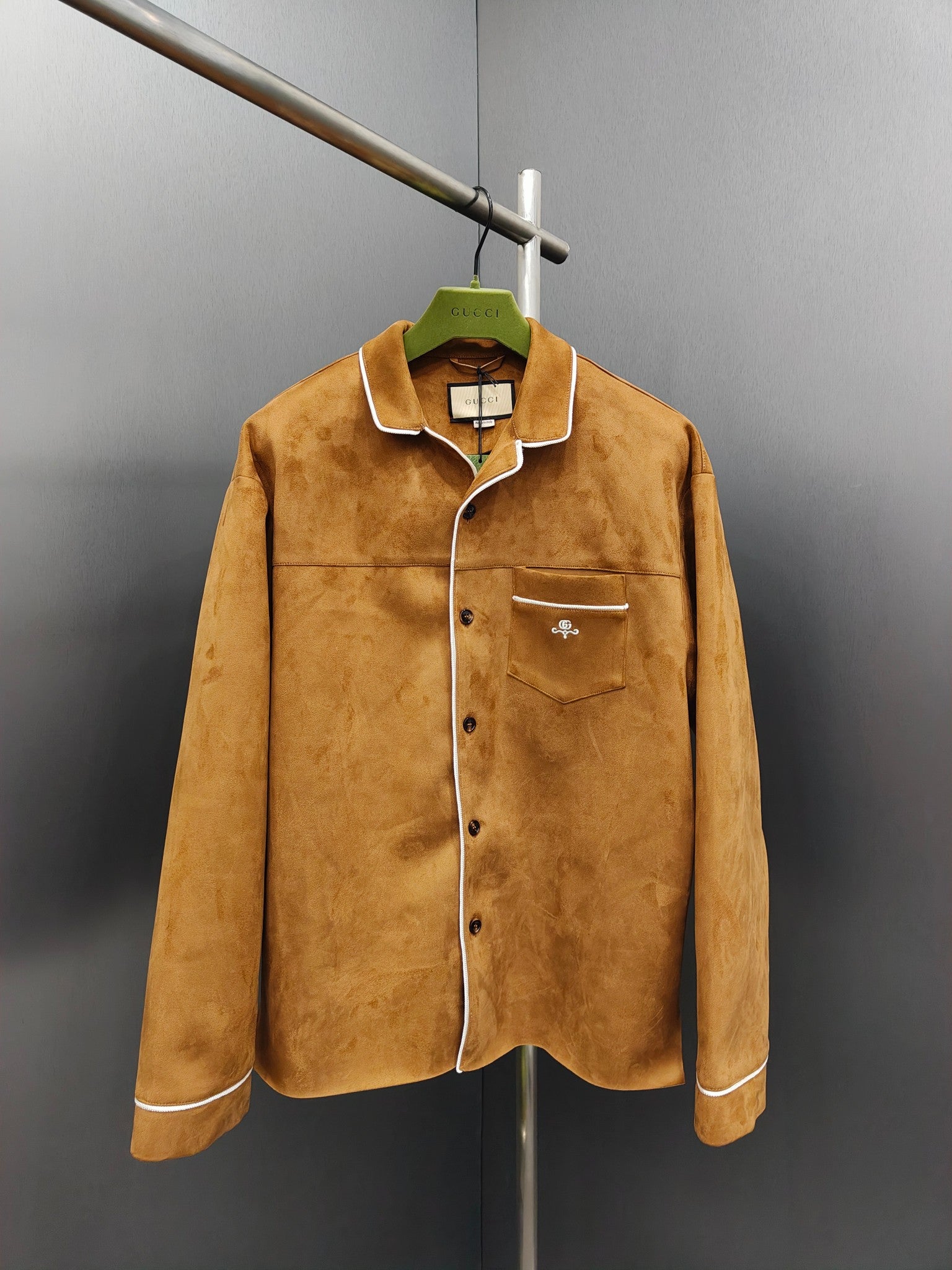 Gucci Coats & Jackets NO.2