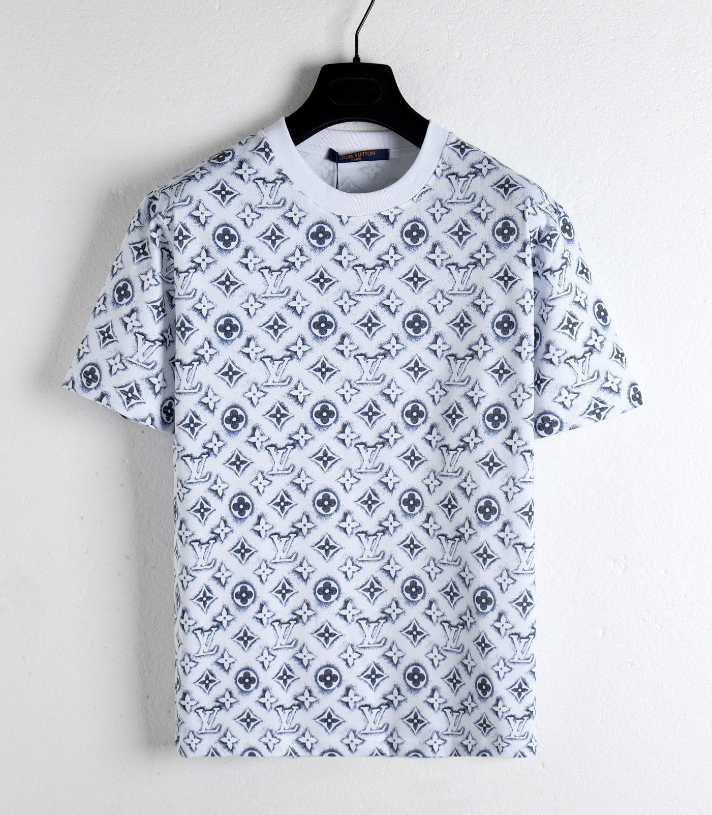 Louis Vuitton T-shirt NO.6