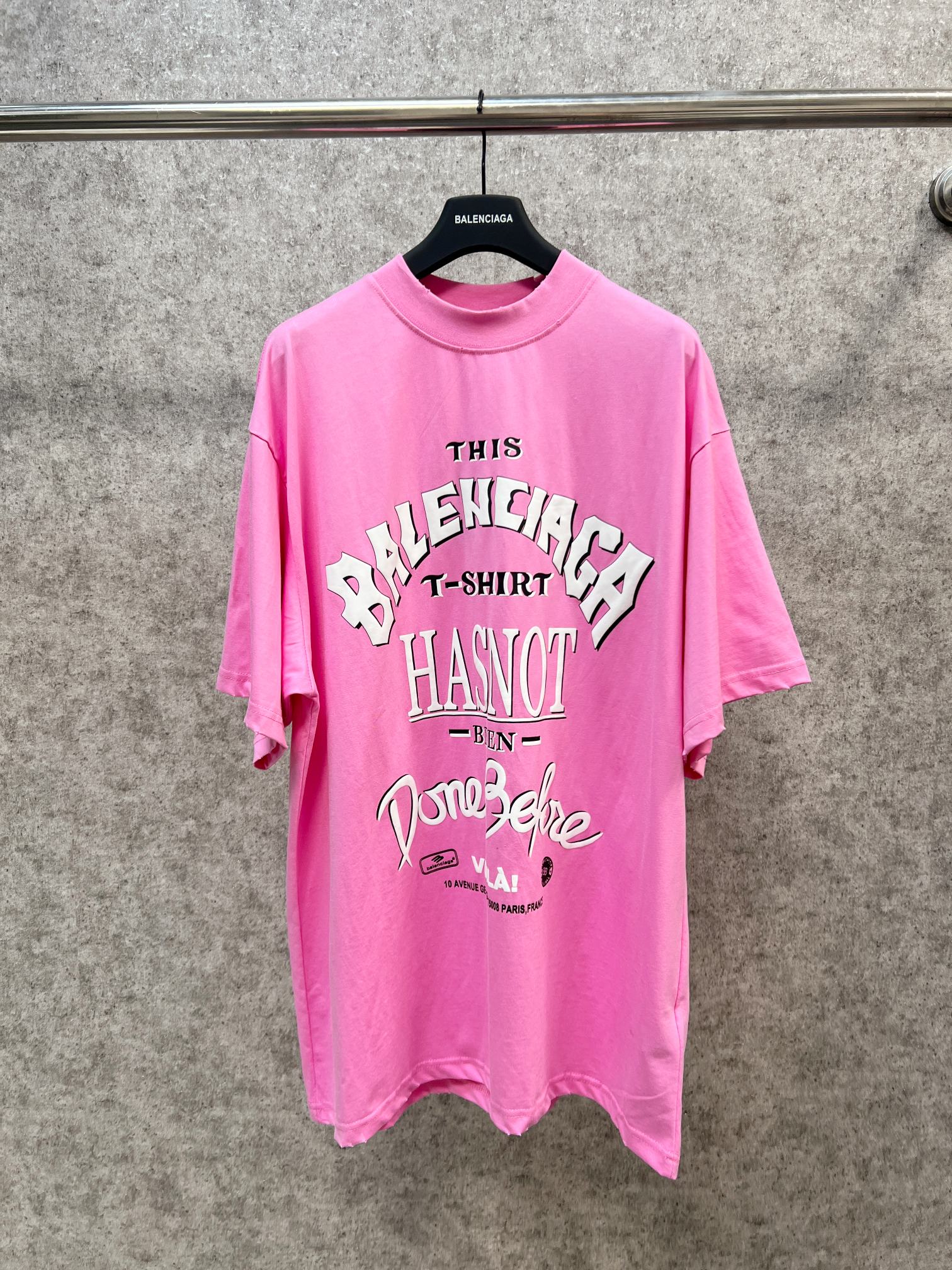 Balenciaga T-shirt NO.3