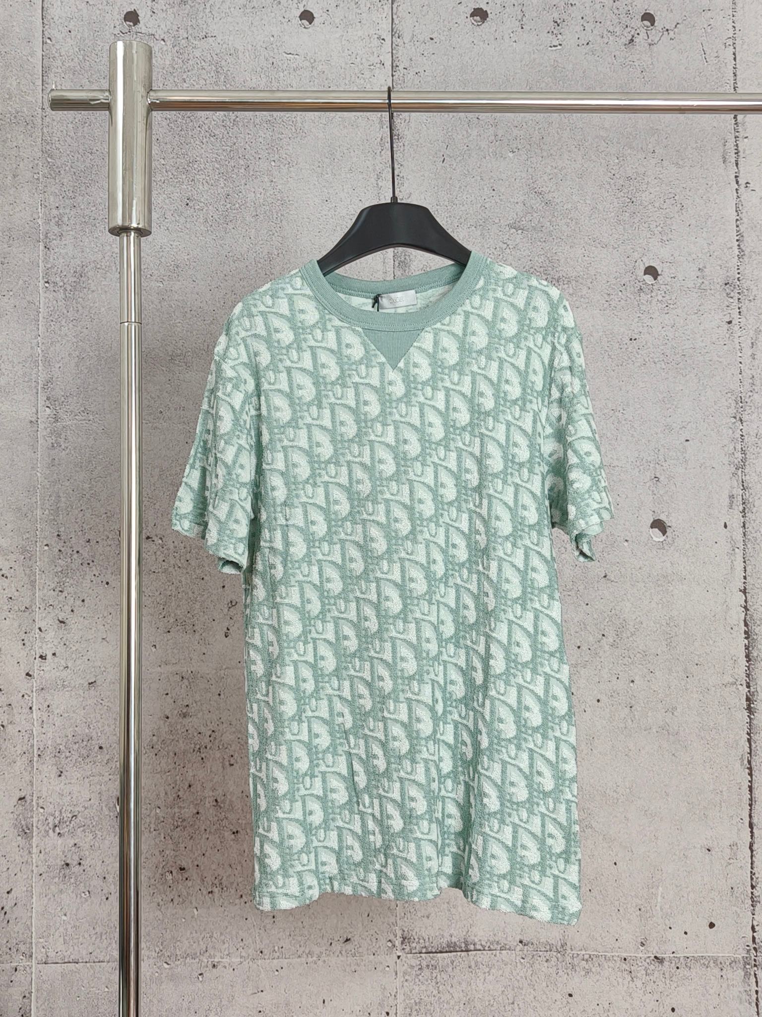 Dior T-shirt NO.1