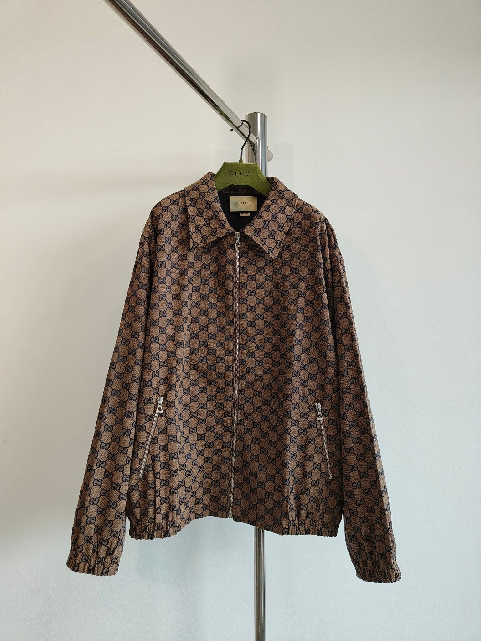 Gucci Coats & Jackets NO.2