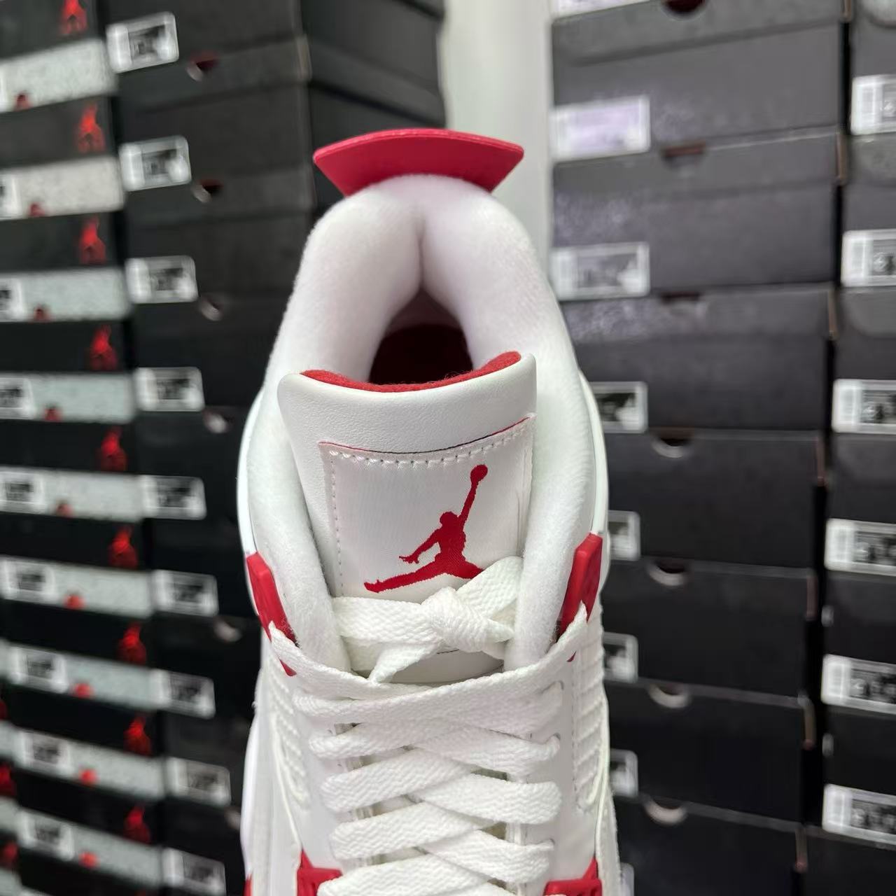 GX Batch-Nike SB × Air Jordan 4 “Varsity Red”