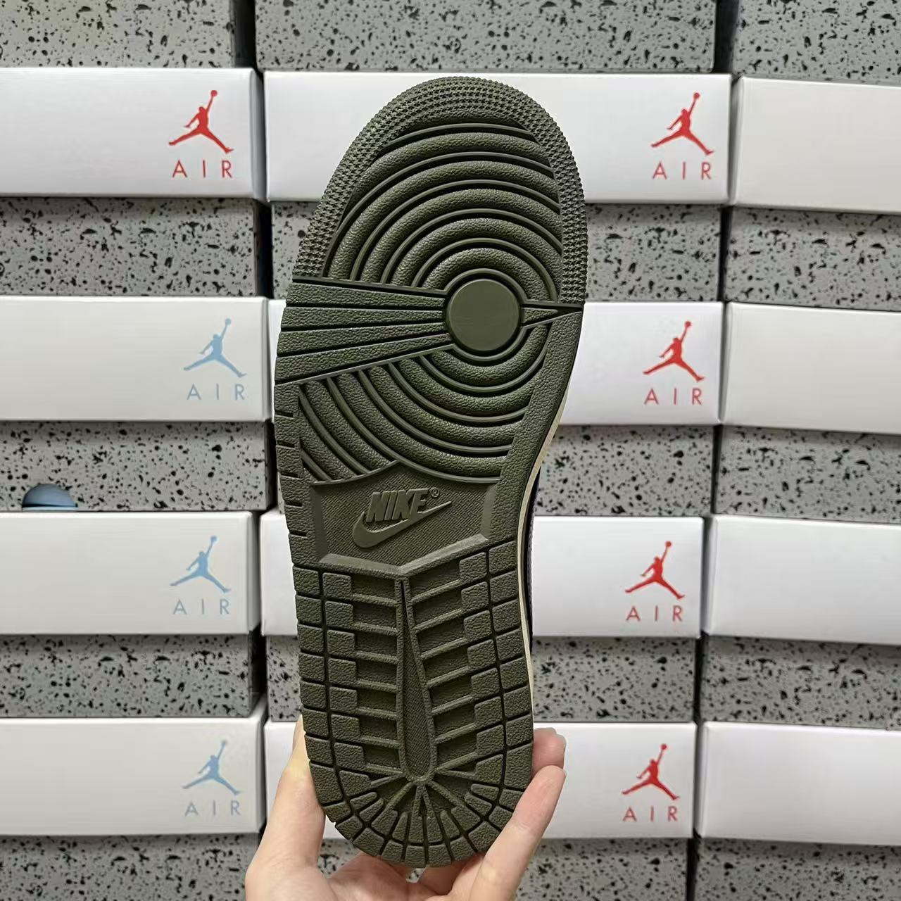 PK Batch-Air Jordan 1 × Travis Scott “Medium green”