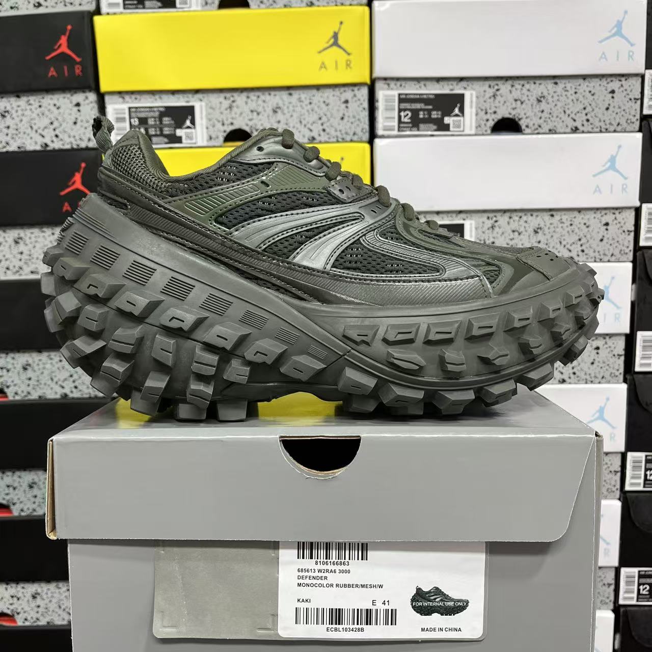 XA Batch-Balenciaga Defender Rubber Platform