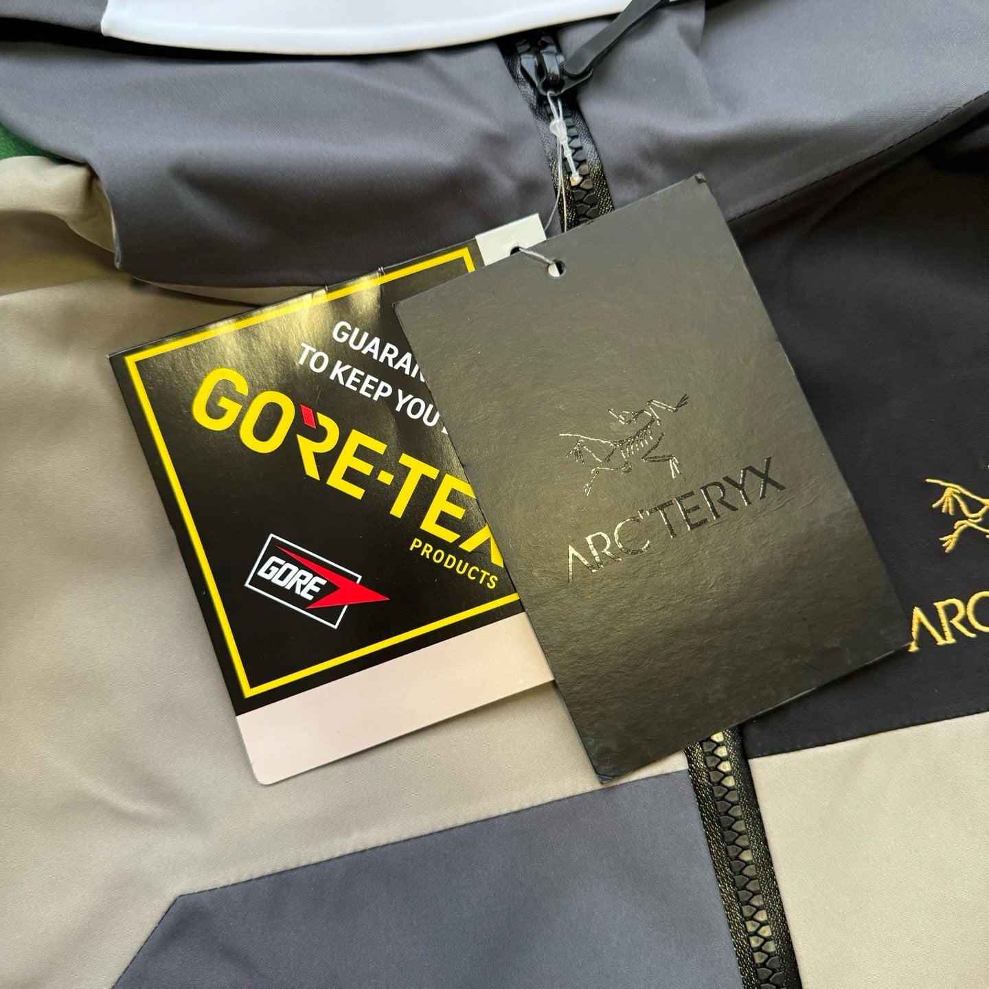 Arc'teryx × BEAMS BETA JACKET