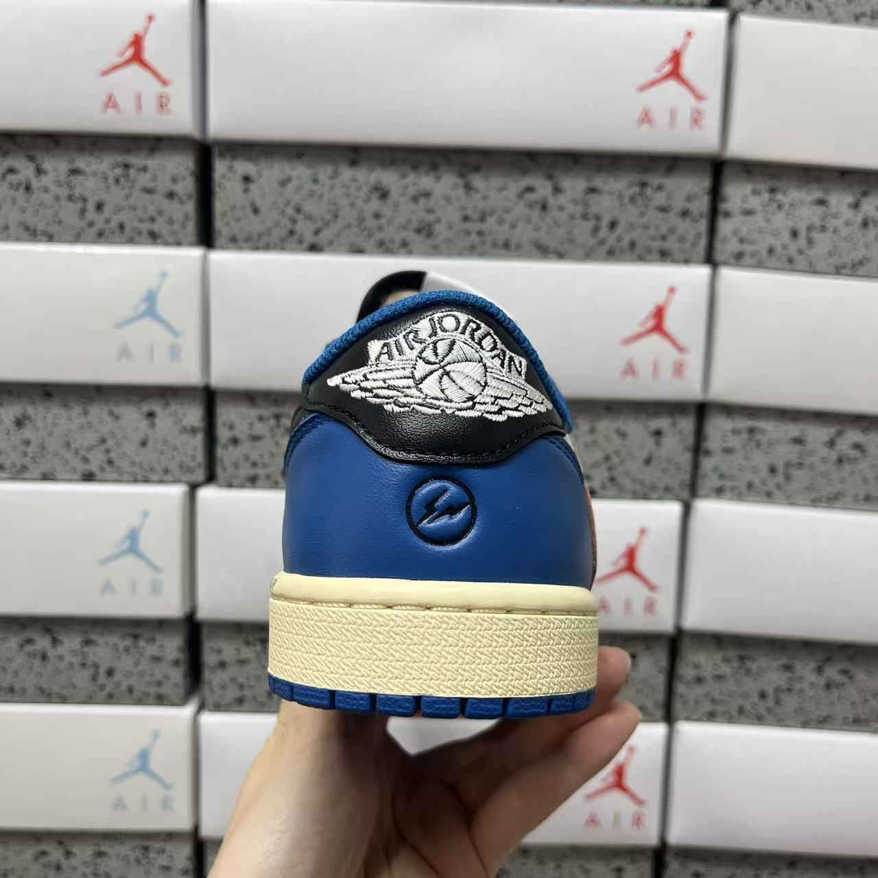 PK Batch-Air Jordan 1 × Travis Scott “ Fragments”