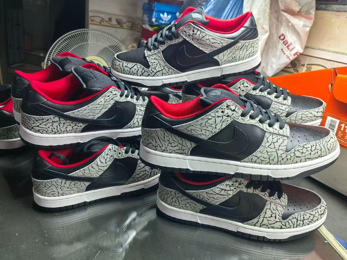 independent batch-Supreme × Dunk SB Black cement