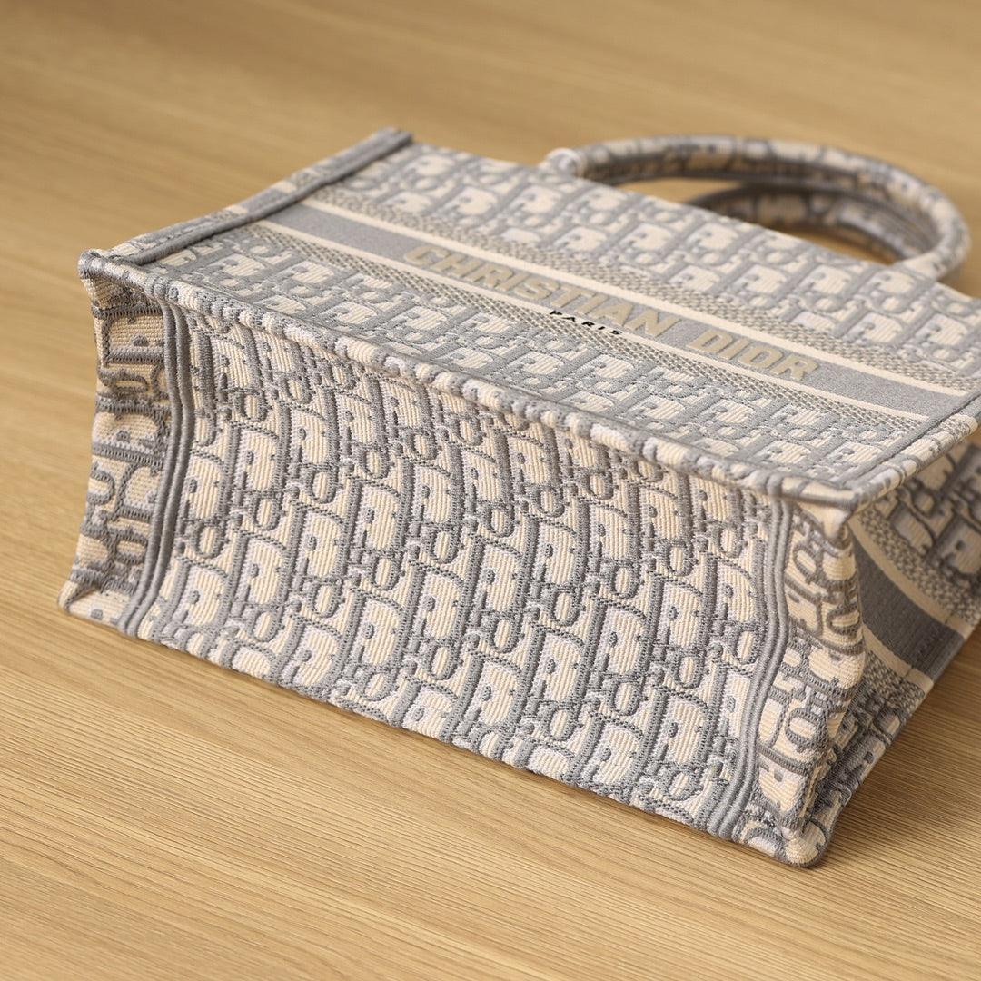 Dior BookTote Tote bag（Small Size）
