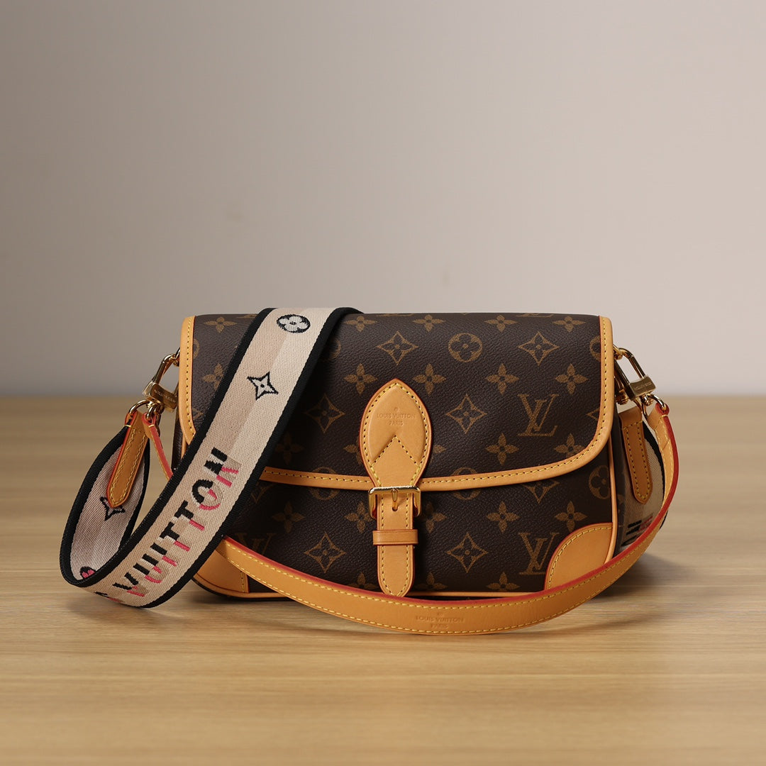 LV Diane PM Shoulder bag