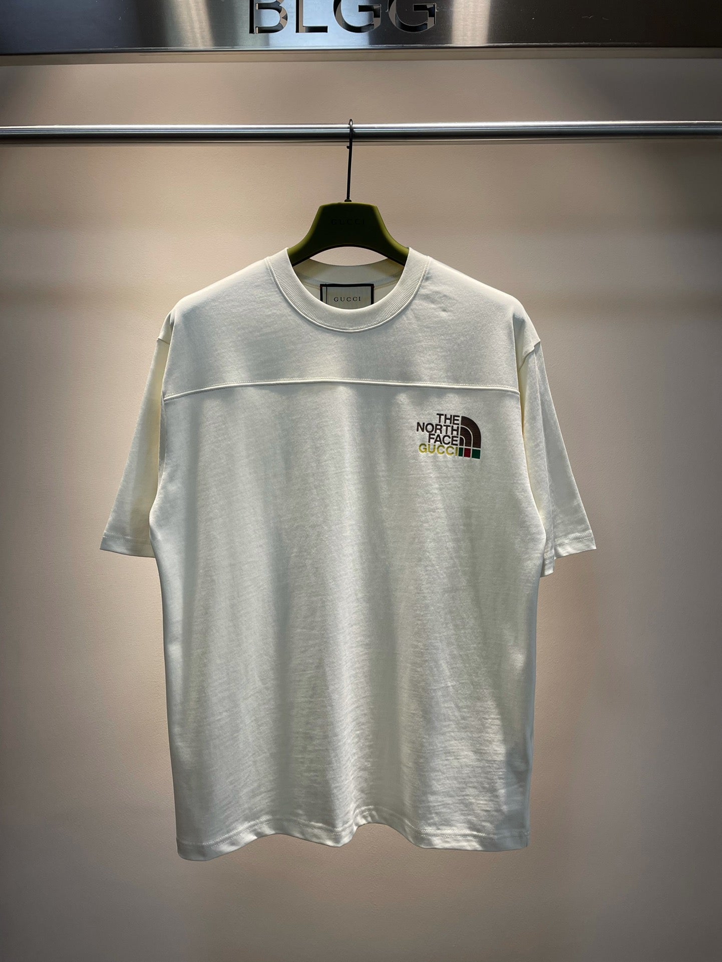 Gucci T-shirt NO.3