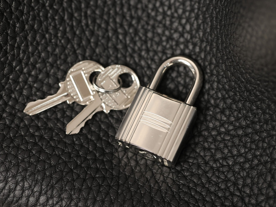 Hermès Picotin Lock 18 Handbag