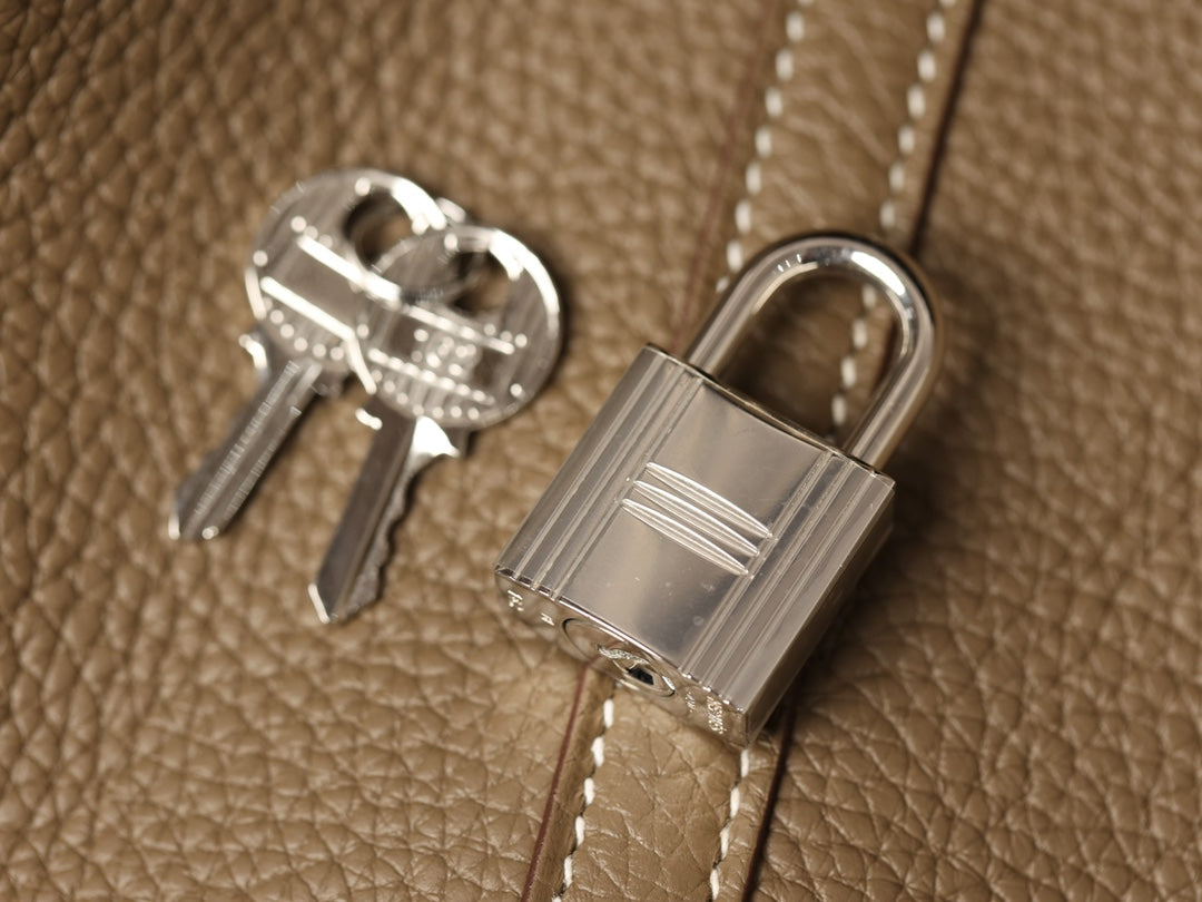 Hermès Picotin Lock 22 Handbag