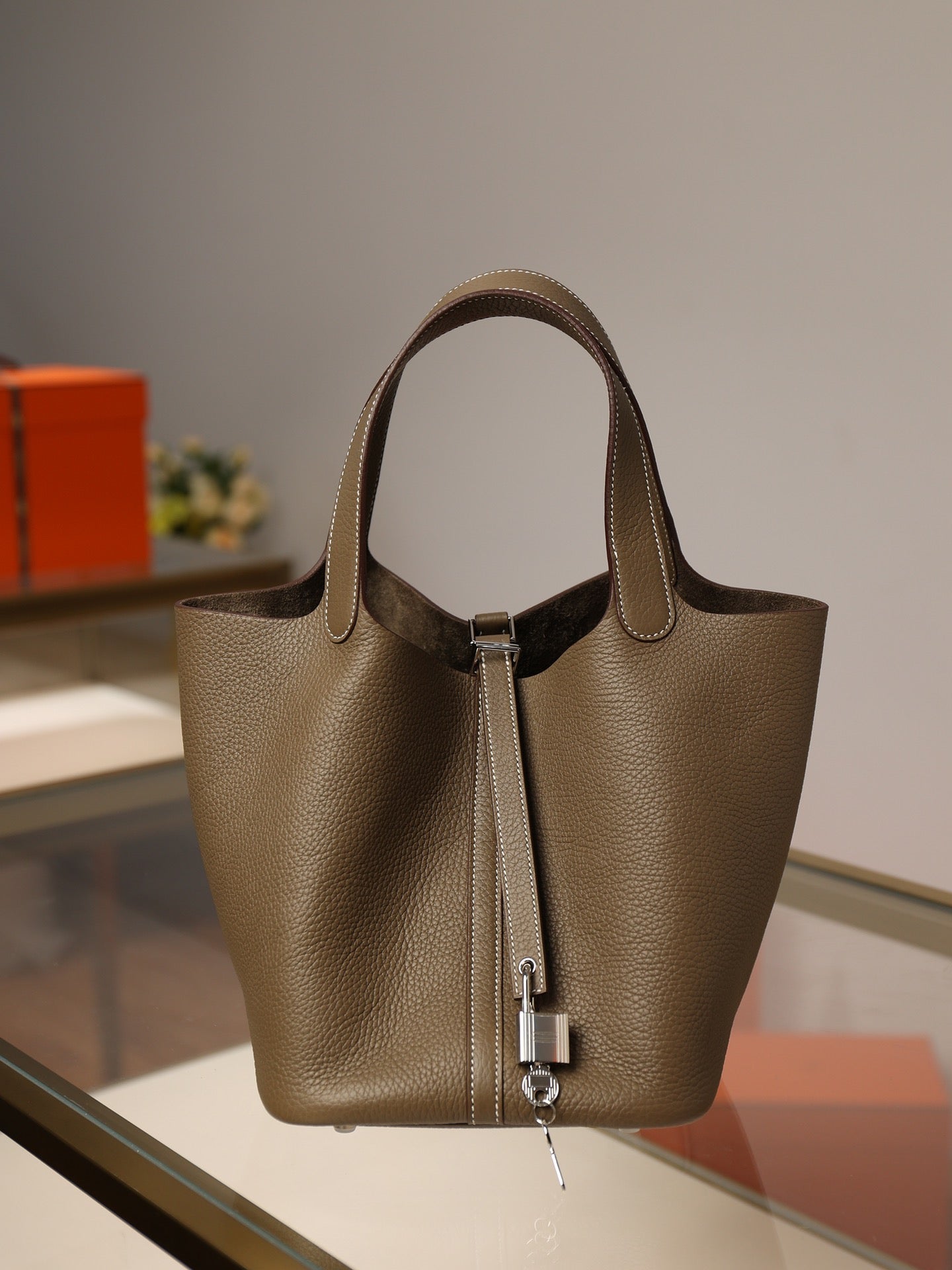 Hermès Picotin Lock 22 Handbag