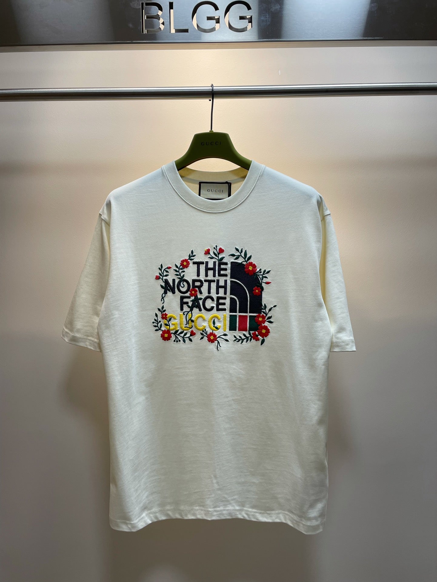 Gucci T-shirt NO.3