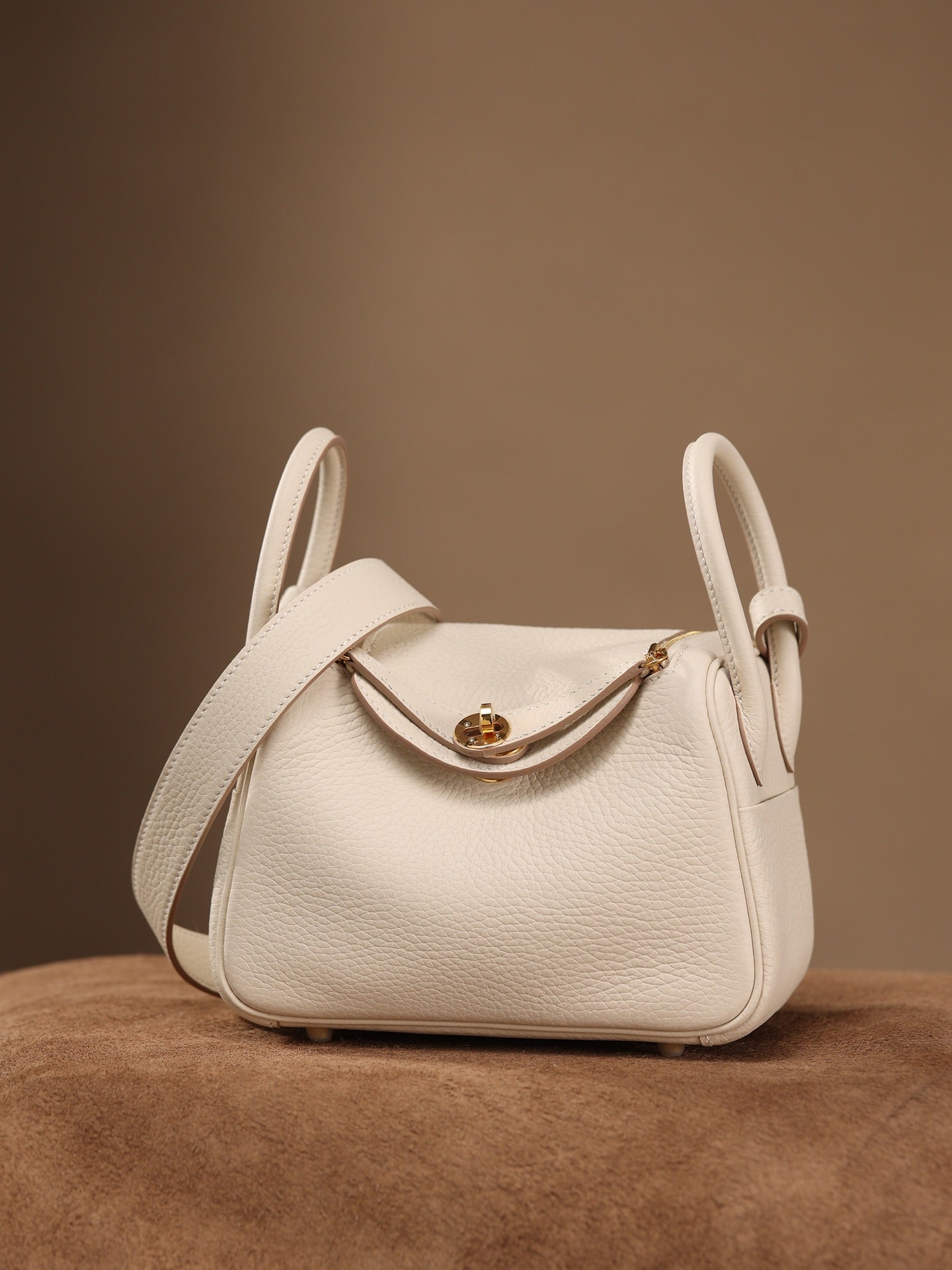 Hermès Lindy Mini 19 Shoulder bag