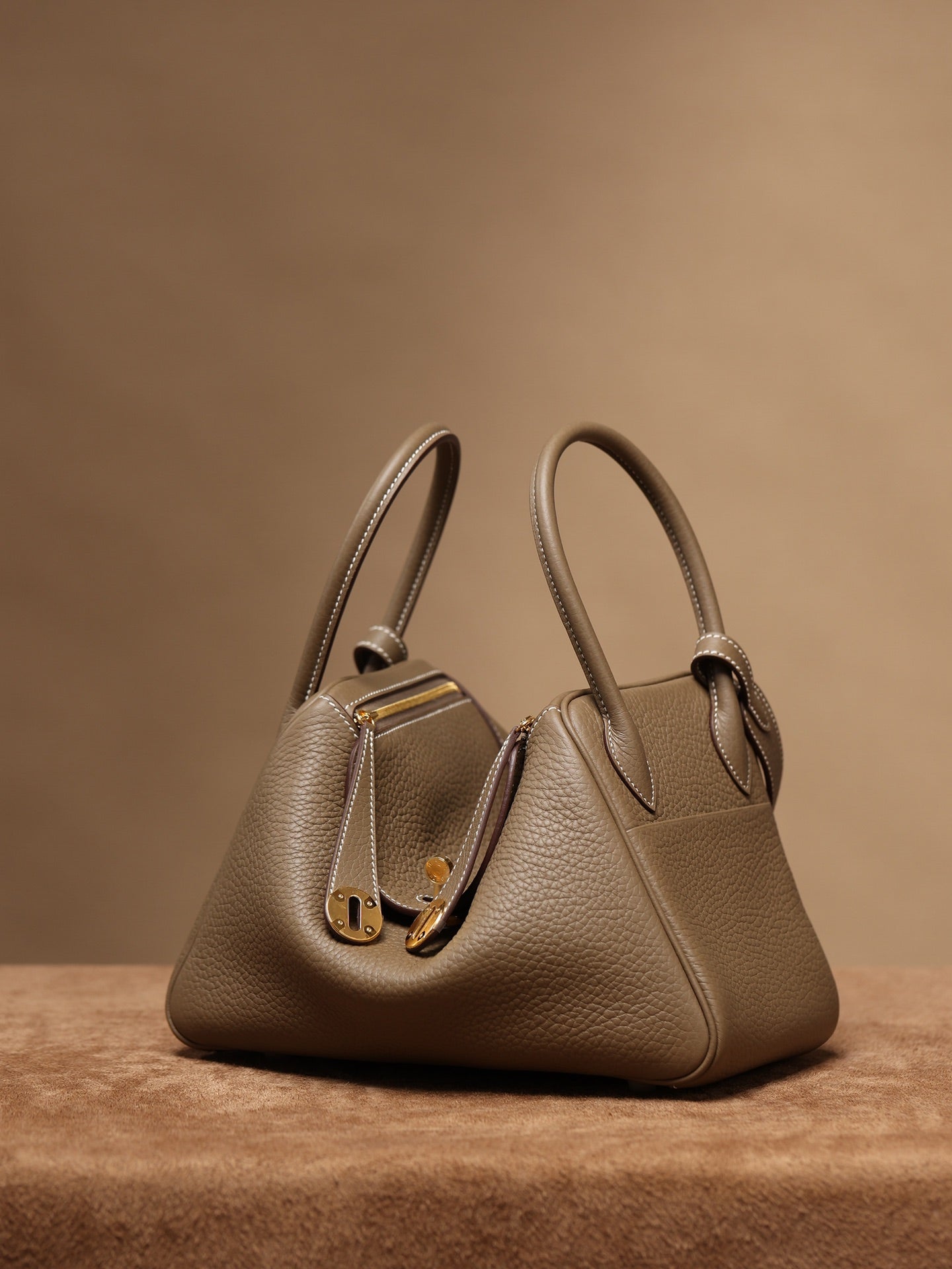 Hermès Lindy 26 Shoulder bag