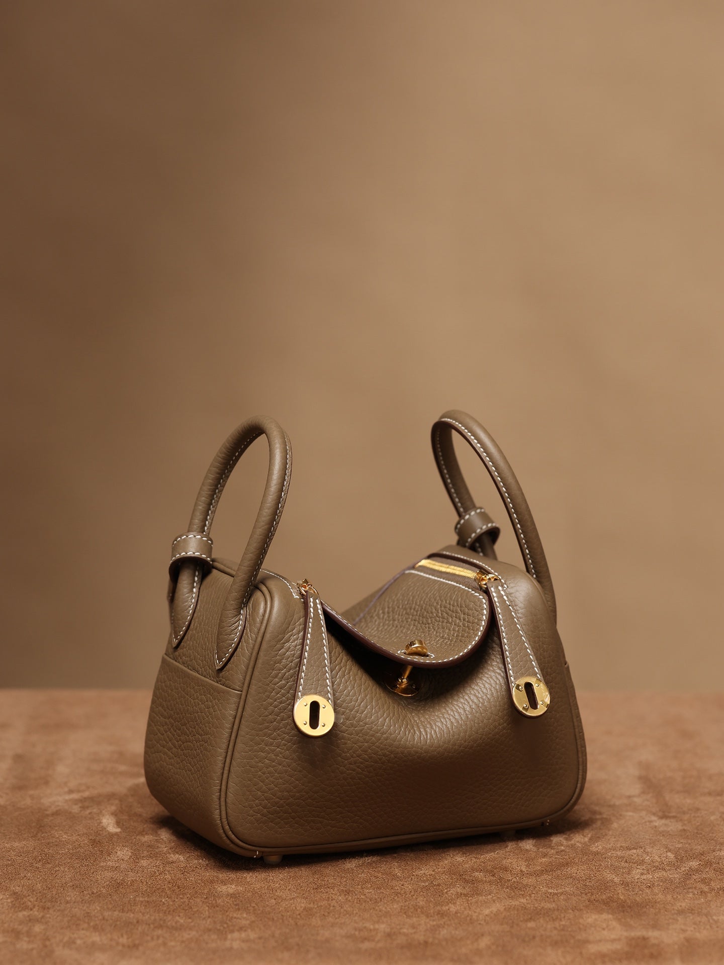 Hermès Lindy Mini 19 Shoulder bag