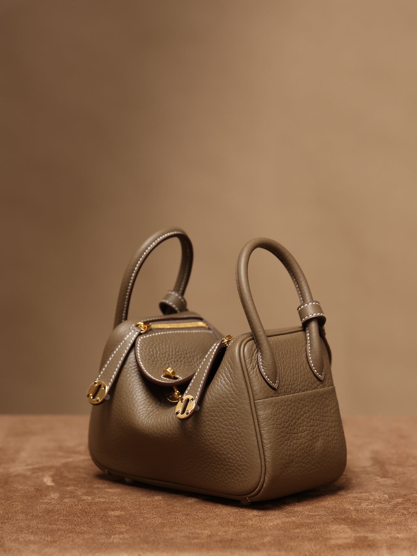 Hermès Lindy Mini 19 Shoulder bag