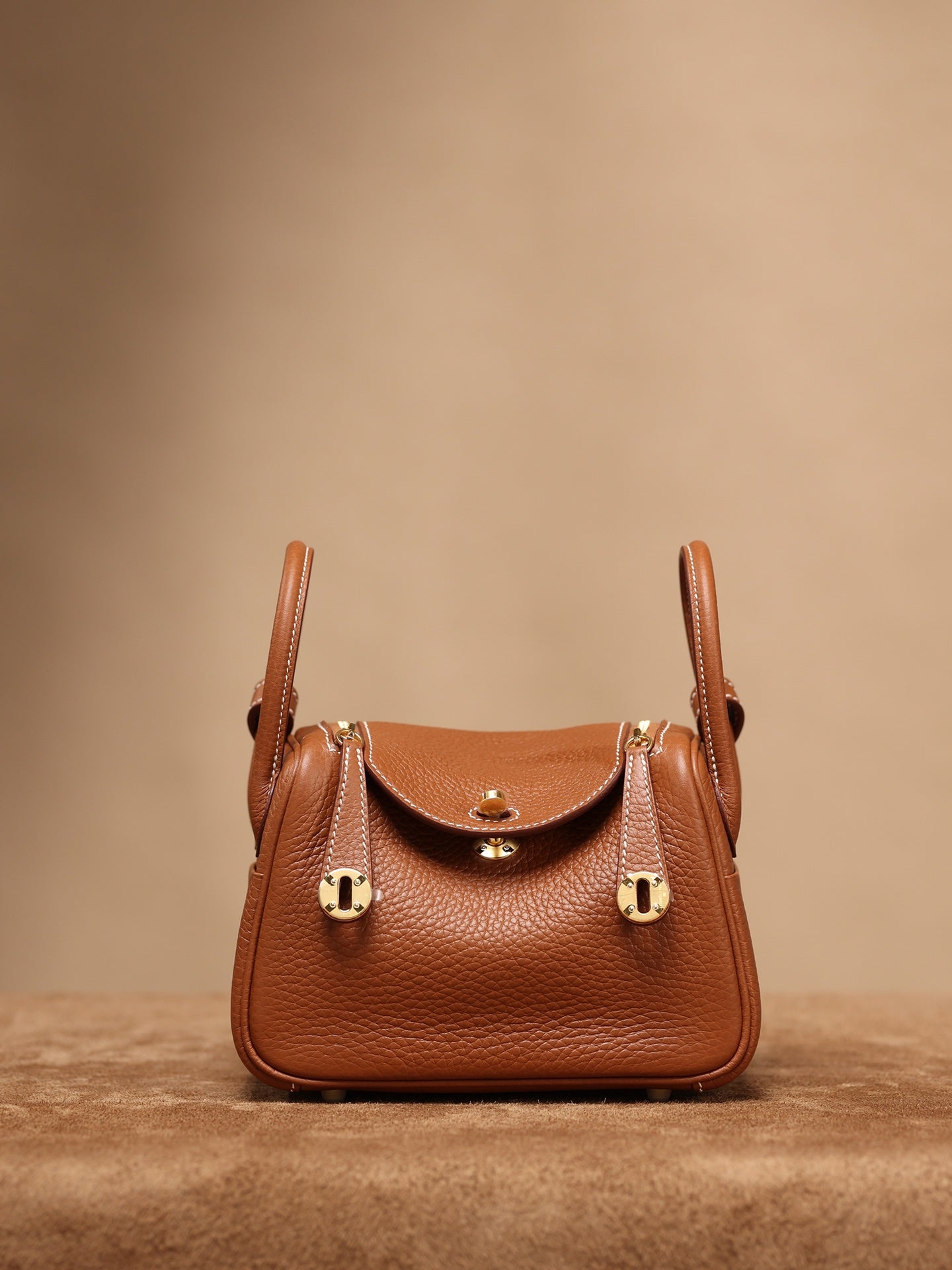 Hermès Lindy Mini 19 Shoulder bag