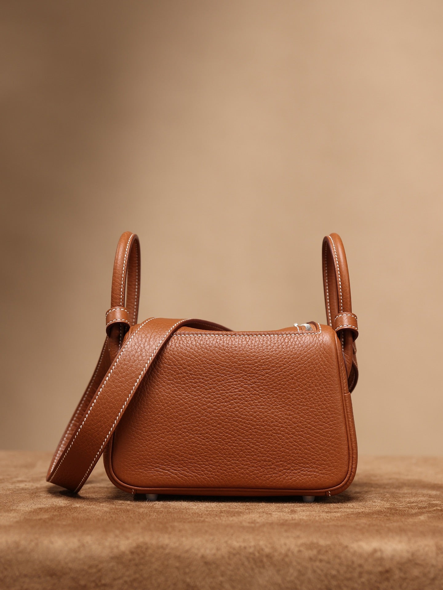 Hermès Lindy Mini 19 Shoulder bag