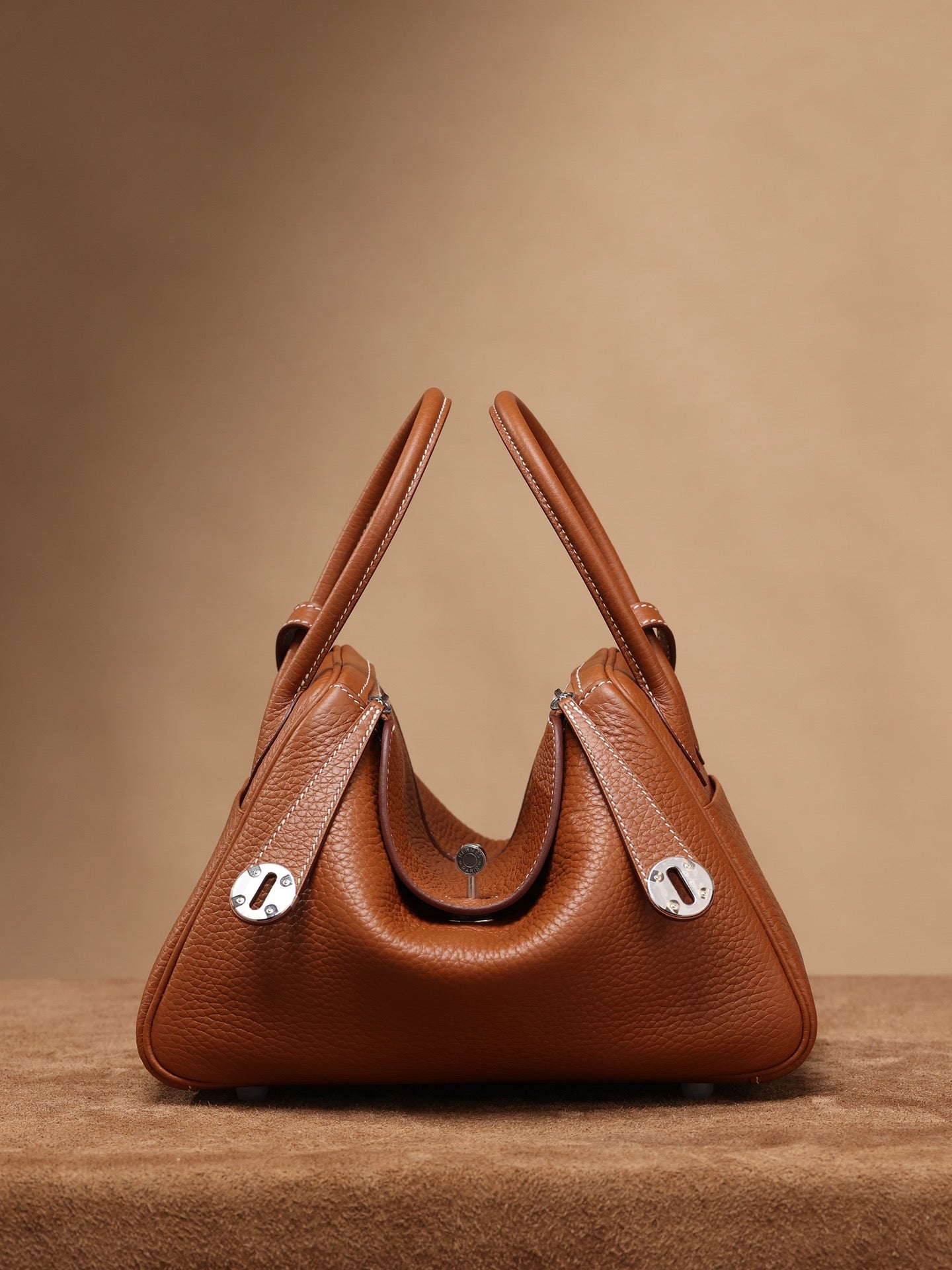 Hermès Lindy 26 Shoulder bag