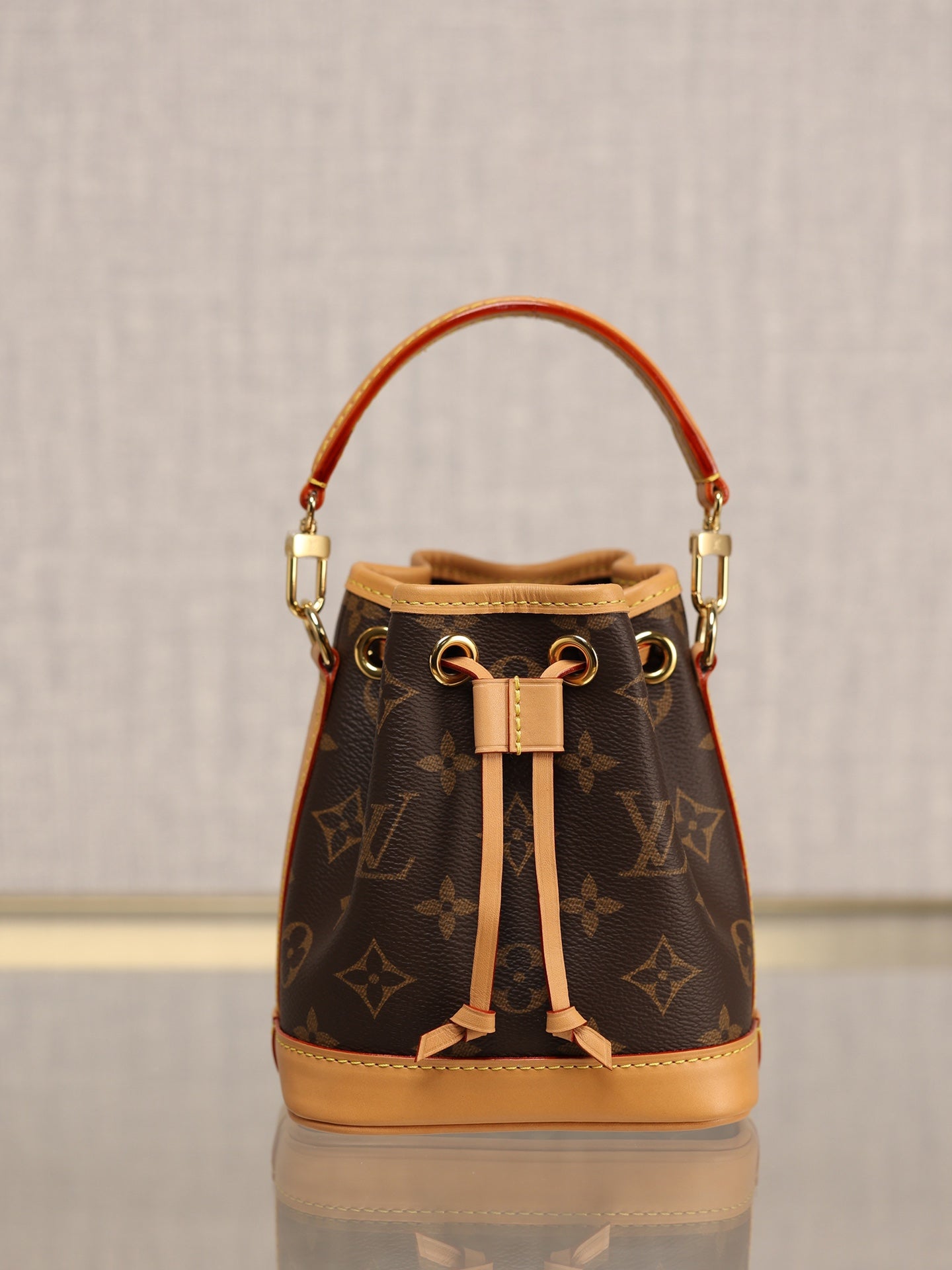 LV Bucket bag Mini