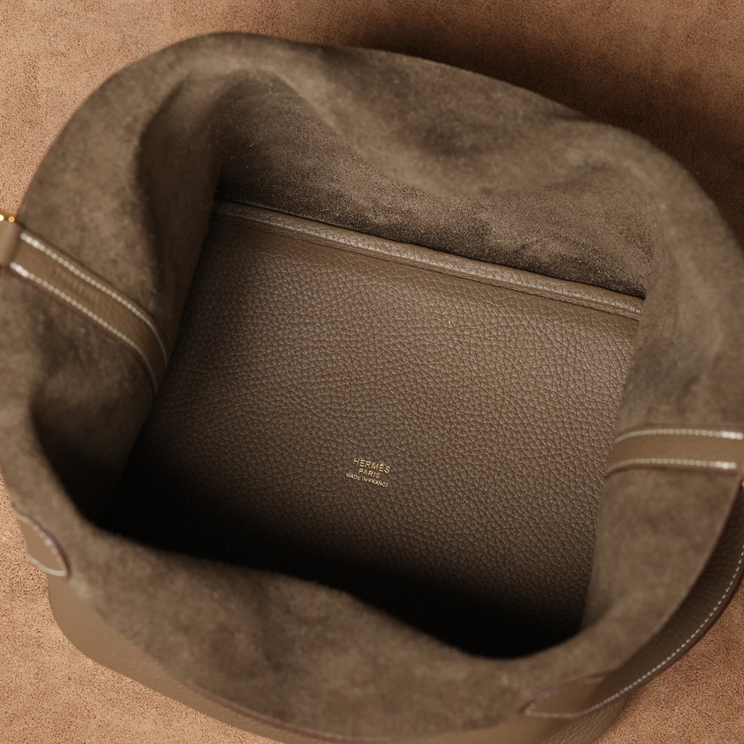 Hermès Picotin Lock 22 Handbag