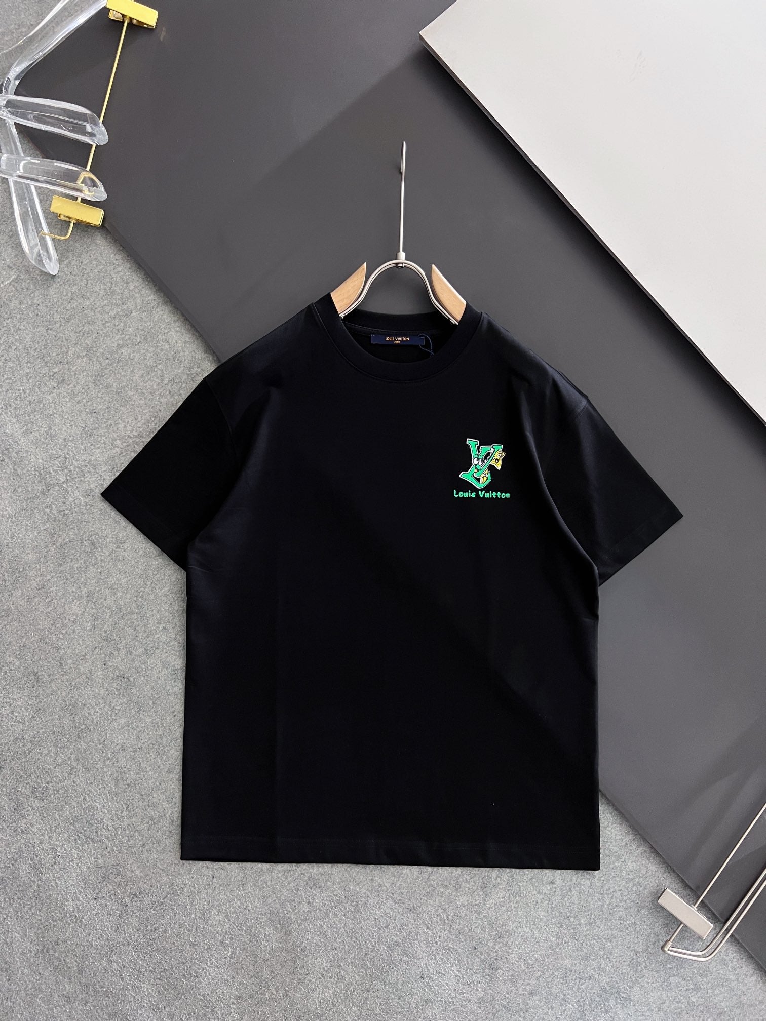 Louis Vuitton T-shirt NO.7