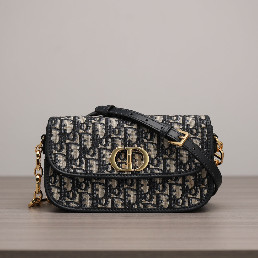 Dior Montaigne 30 Handbag