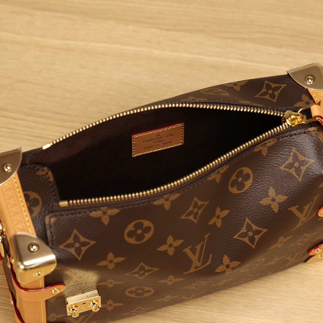 LV SIDE TRUNK Box bag