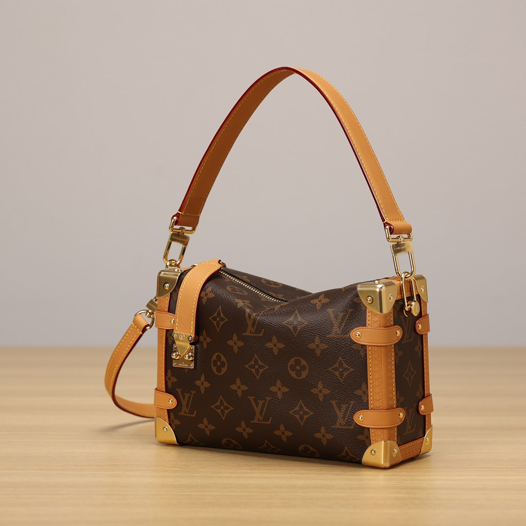 LV SIDE TRUNK Box bag