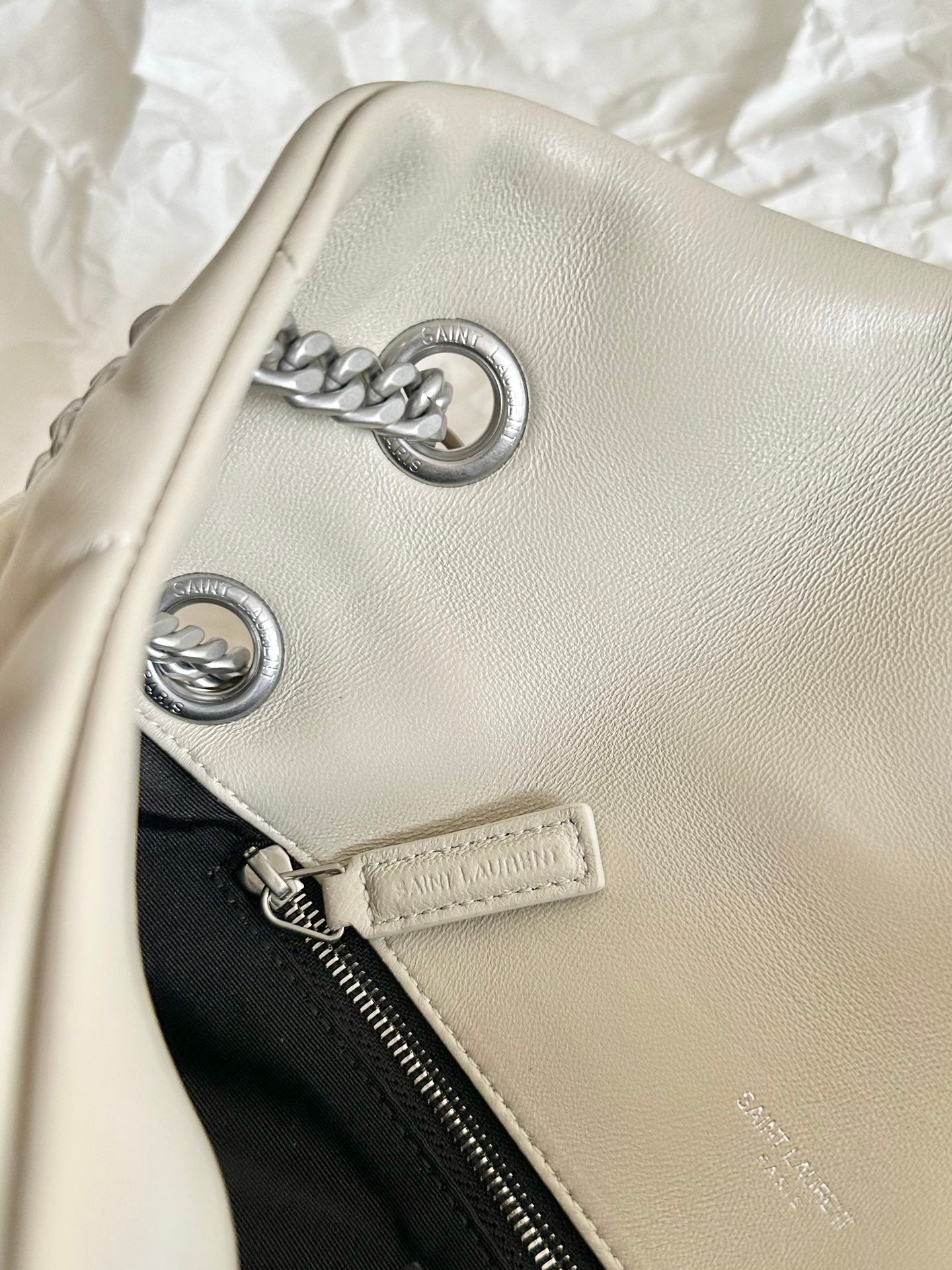 YSL LOULOUPUFFER Shoulder bag