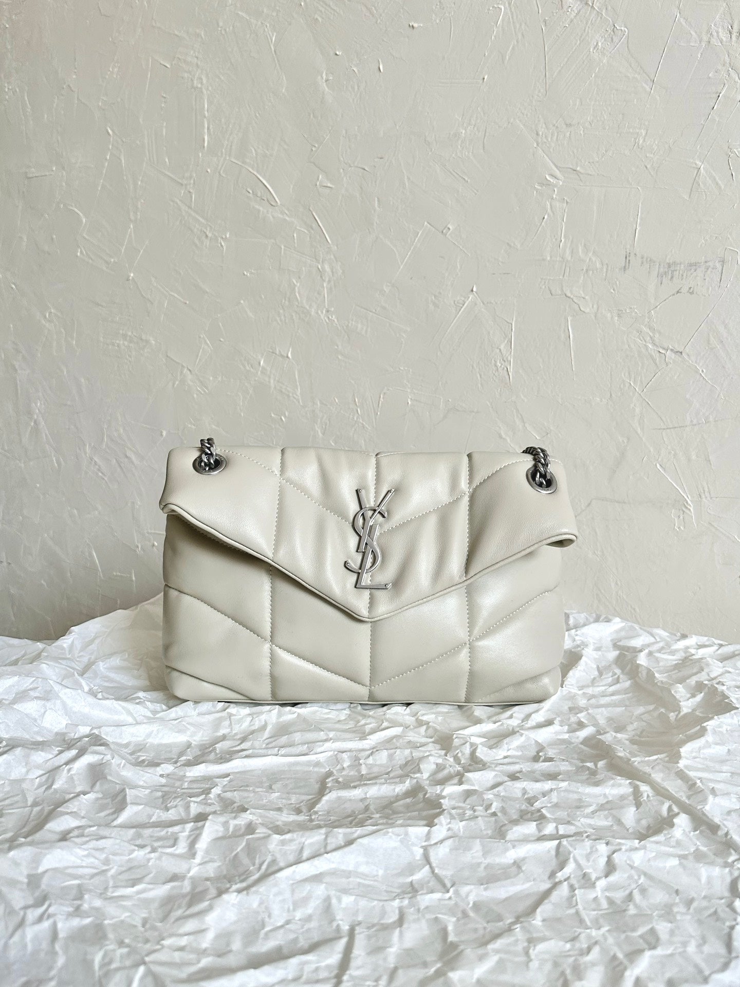 YSL LOULOUPUFFER Shoulder bag