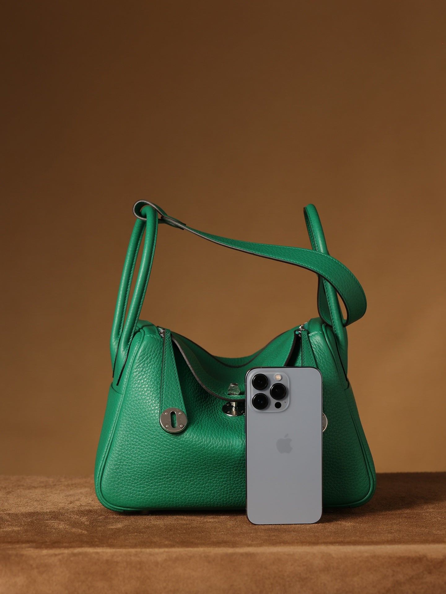 Hermès Lindy 26 Shoulder bag