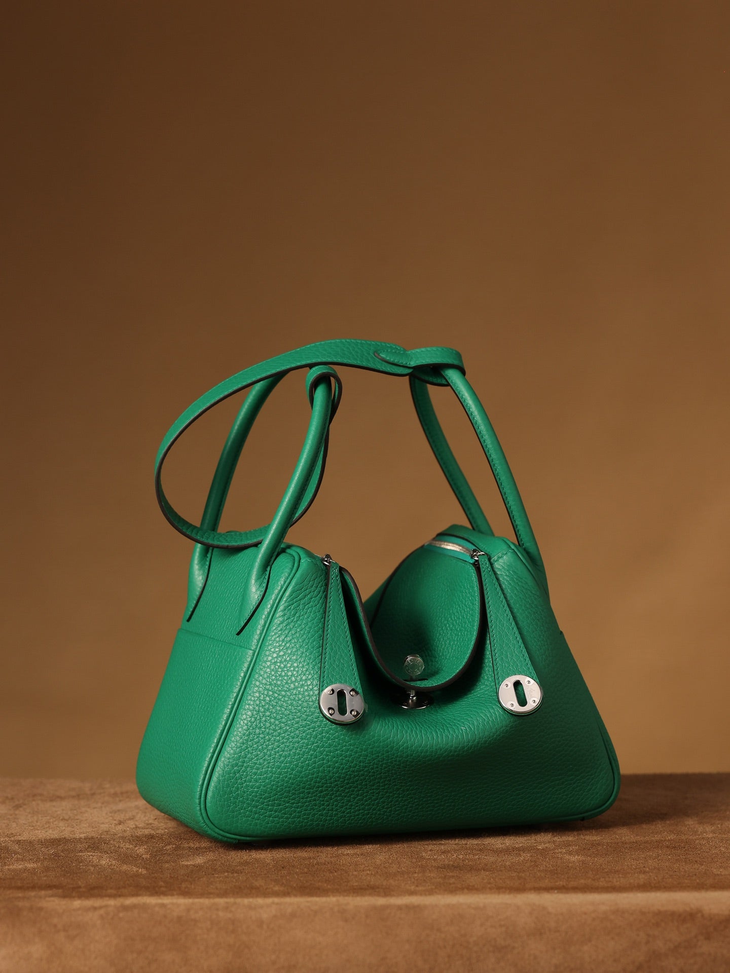 Hermès Lindy 26 Shoulder bag