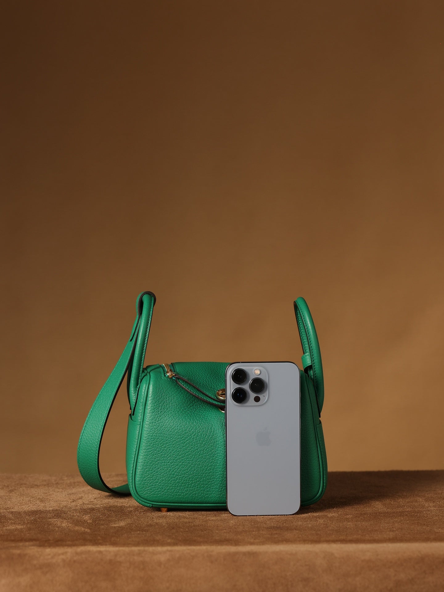 Hermès Lindy Mini 19 Shoulder bag