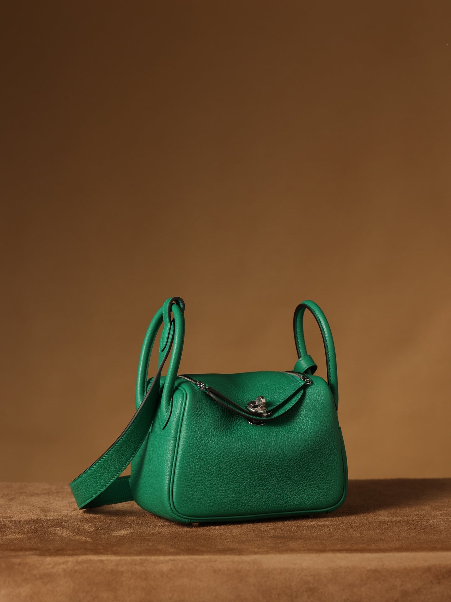 Hermès Lindy Mini 19 Shoulder bag