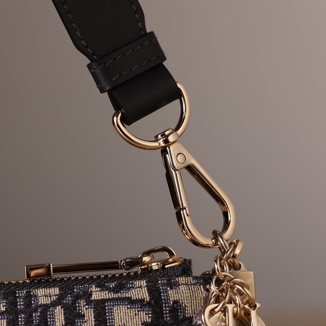 Dior Club Shoulder bag