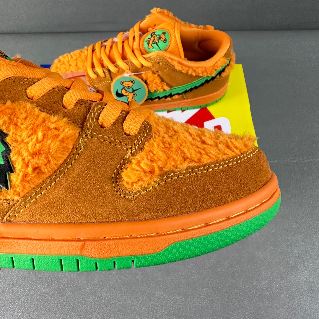AY Batch-Nike Dunk SB Low "Orange Bear"