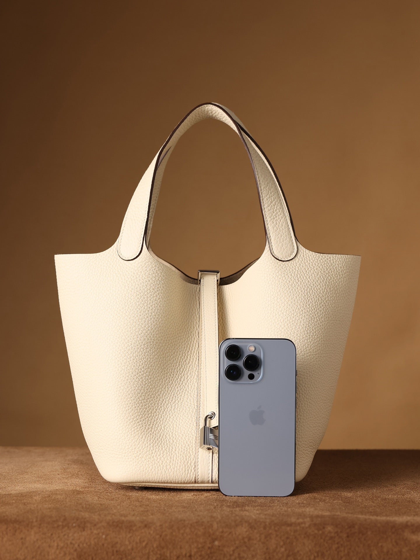 Hermès Picotin Lock 22 Handbag