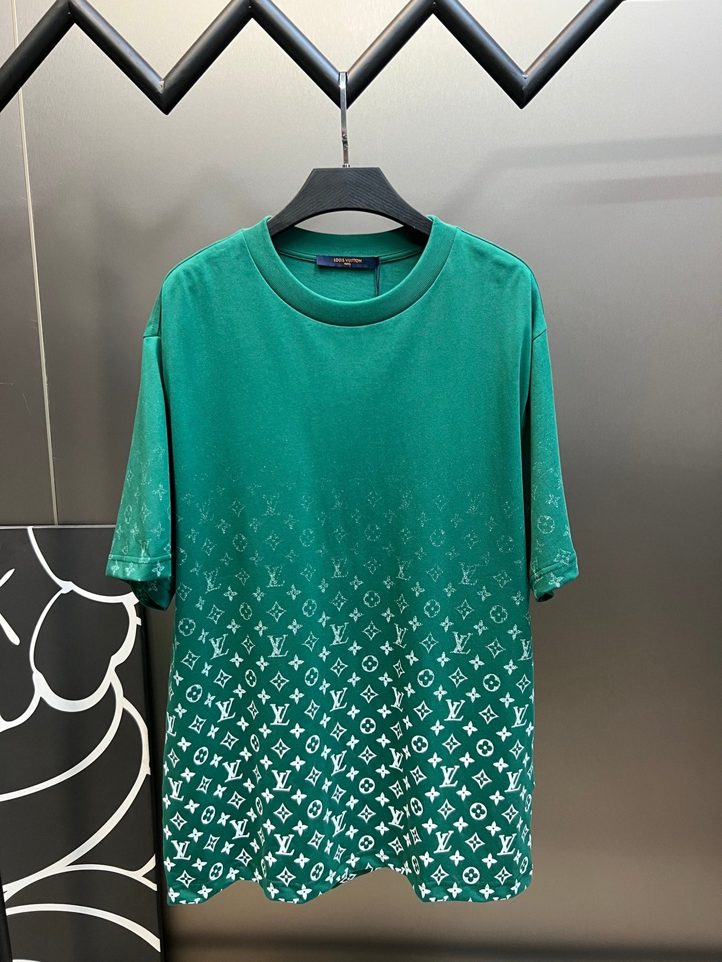 Louis Vuitton T-shirt NO.2