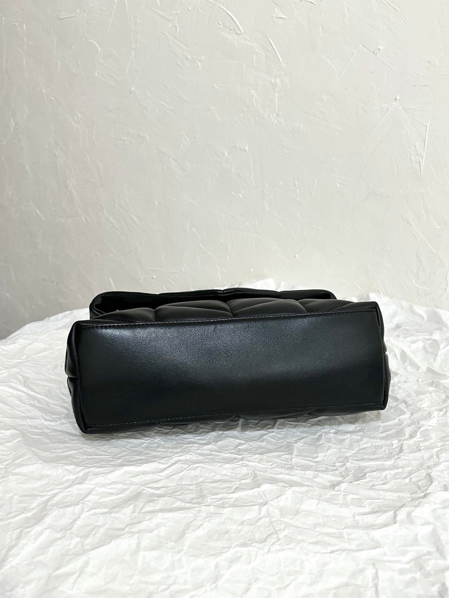 YSL LOULOUPUFFER Shoulder bag